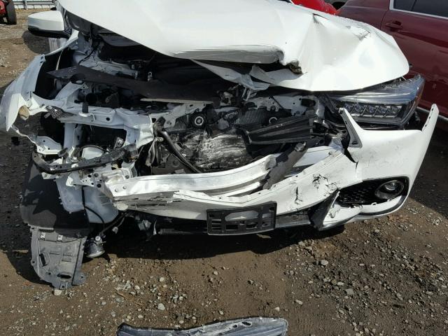 19UUB2F69JA004807 - 2018 ACURA TLX TECH+A WHITE photo 9