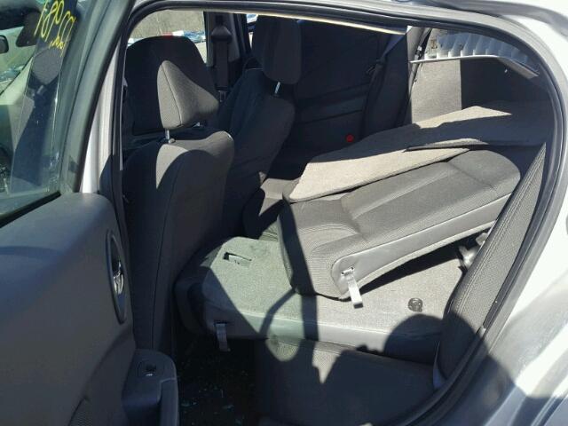 2G2WP522441250941 - 2004 PONTIAC GRAND PRIX SILVER photo 6