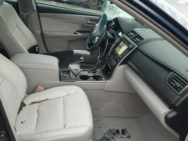 4T1BF1FKXGU604045 - 2016 TOYOTA CAMRY LE BLUE photo 5