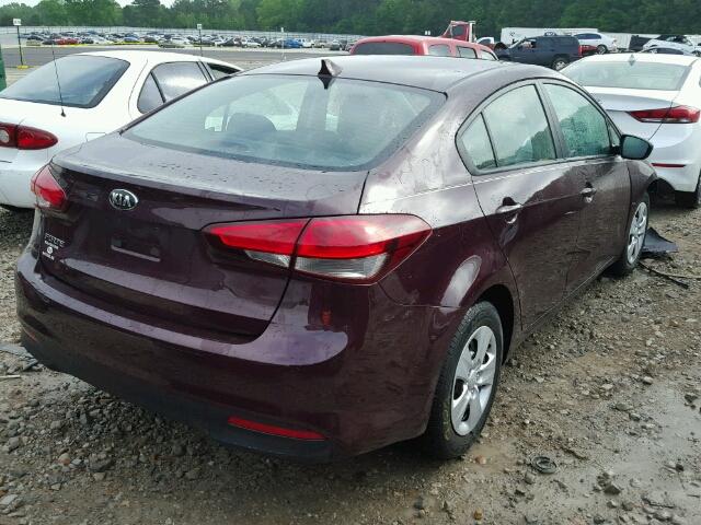 3KPFK4A79HE015848 - 2017 KIA FORTE LX BURGUNDY photo 4