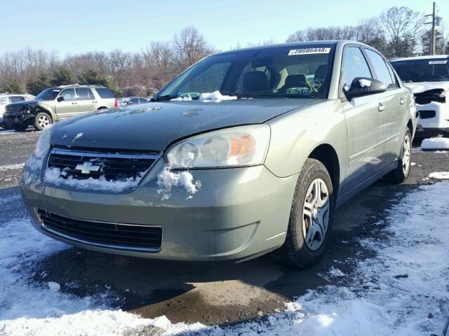 1G1ZS51F56F118674 - 2006 CHEVROLET MALIBU LS GREEN photo 2