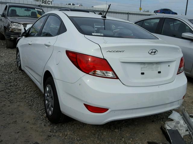 KMHCT4AE8GU137482 - 2016 HYUNDAI ACCENT SE WHITE photo 3