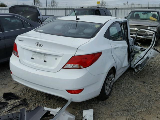 KMHCT4AE8GU137482 - 2016 HYUNDAI ACCENT SE WHITE photo 4