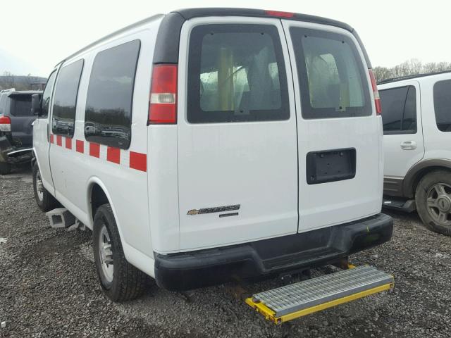 1GCWGFCFXF1114227 - 2015 CHEVROLET EXPRESS G2 WHITE photo 3