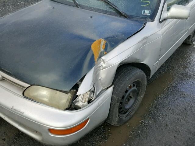 2T1AE00E5PC015059 - 1993 TOYOTA COROLLA LE 银色 照片 9