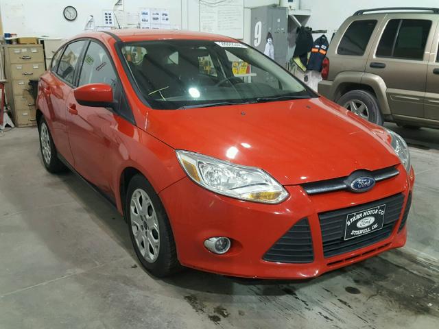 1FAHP3K20CL140623 - 2012 FORD FOCUS SE RED photo 1