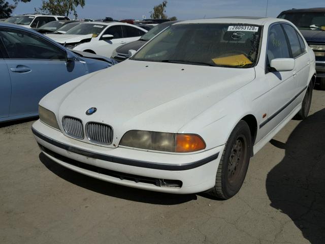 WBADD6329VBW11658 - 1997 BMW 528 I AUTO WHITE photo 2