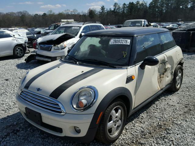 WMWMF3C52ATZ65769 - 2010 MINI COOPER BEIGE photo 2