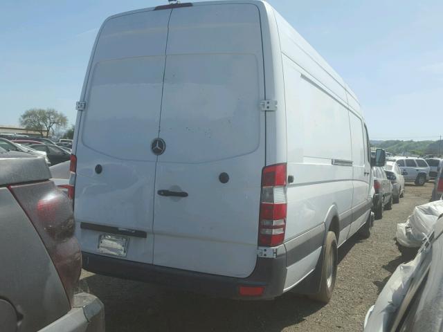 WD3PF1CC4D5754773 - 2013 MERCEDES-BENZ SPRINTER 3 WHITE photo 4