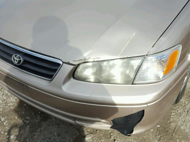 4T1BG22K1YU011507 - 2000 TOYOTA CAMRY CE TAN photo 9