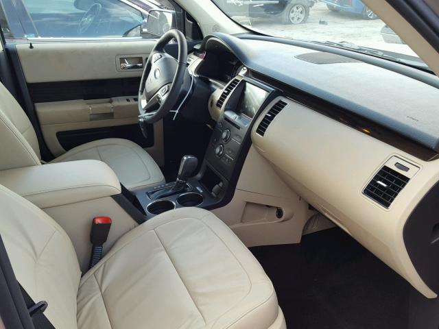 2FMGK5C80JBA07551 - 2018 FORD FLEX SEL بيج صورة 5