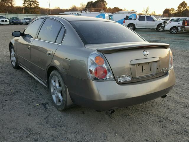 1N4BL11D04C167167 - 2004 NISSAN ALTIMA SE GOLD photo 3