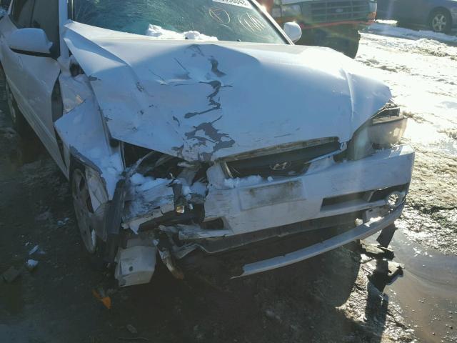 KMHDN46DX6U254431 - 2006 HYUNDAI ELANTRA GL WHITE photo 9