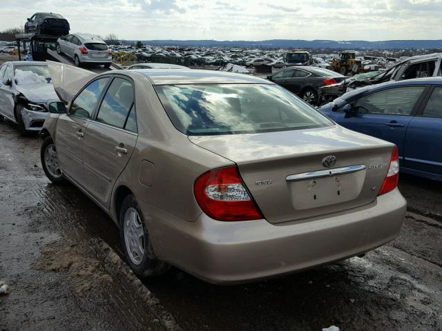 4T1BF30K03U037505 - 2003 TOYOTA CAMRY LE BEIGE photo 3