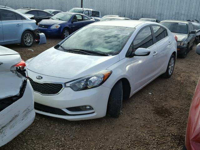 KNAFX4A86E5106395 - 2014 KIA FORTE EX WHITE photo 2