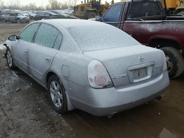 1N4BL11E52C156140 - 2002 NISSAN ALTIMA SE SILVER photo 3