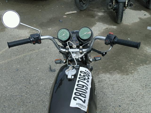 CB500T1026013 - 1975 HONDA CB500 Braun Foto 5