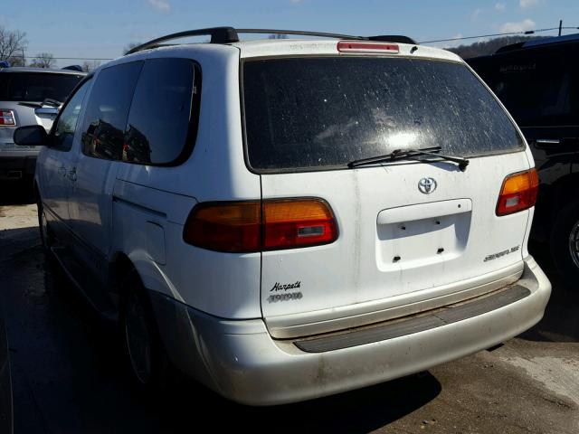 4T3ZF13C4XU107494 - 1999 TOYOTA SIENNA LE WHITE photo 3