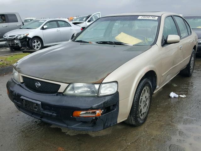 JN1CA21D6TT746918 - 1996 NISSAN MAXIMA GLE GOLD photo 2