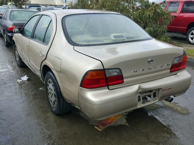 JN1CA21D6TT746918 - 1996 NISSAN MAXIMA GLE GOLD photo 3