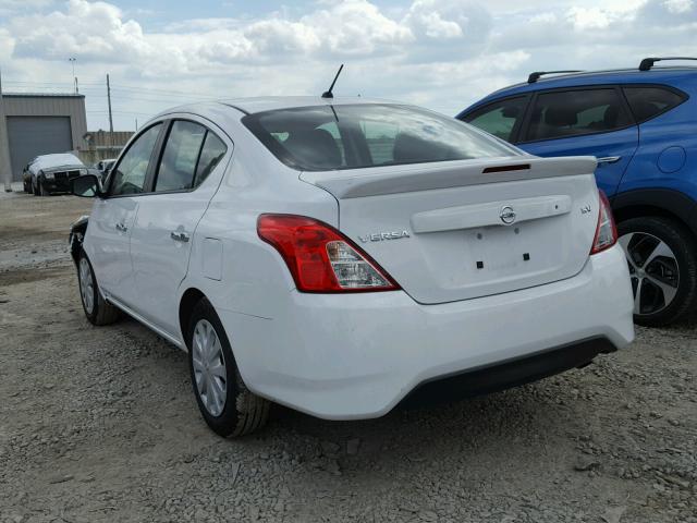 3N1CN7AP8JL838416 - 2018 NISSAN VERSA S WHITE photo 3