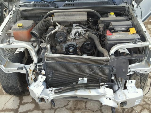 1J8HG48K87C669775 - 2007 JEEP COMMANDER SILVER photo 7