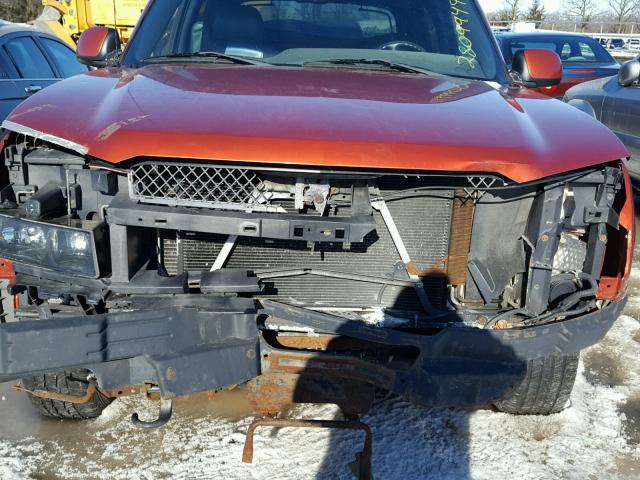 3GNEK13T12G125929 - 2002 CHEVROLET AVALANCHE ORANGE photo 9