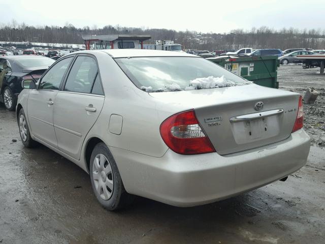 4T1BE32K72U011563 - 2002 TOYOTA CAMRY LE SILVER photo 3