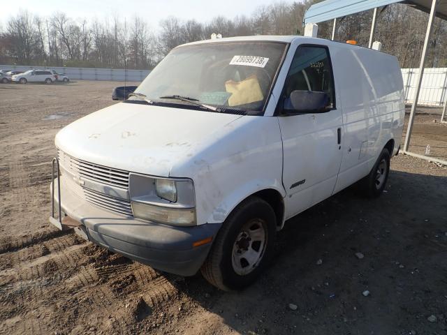 1GCDM19W11B116140 - 2001 CHEVROLET ASTRO WHITE photo 2