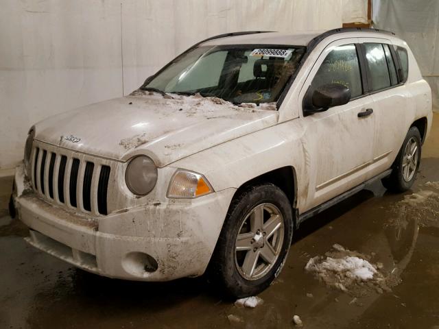 1J4FF47B29D188723 - 2009 JEEP COMPASS SP WHITE photo 2