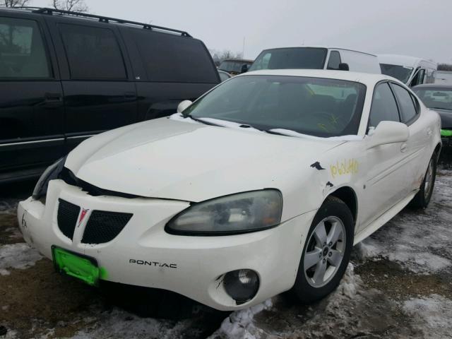 2G2WP552661230981 - 2006 PONTIAC GRAND PRIX WHITE photo 2