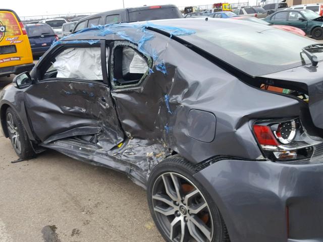 JTKJF5C72GJ017842 - 2016 TOYOTA SCION TC 灰色 照片 9