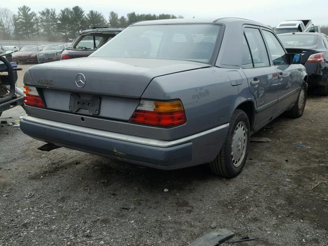 WDBEA26D8HA433126 - 1987 MERCEDES-BENZ 260 E GRAY photo 4