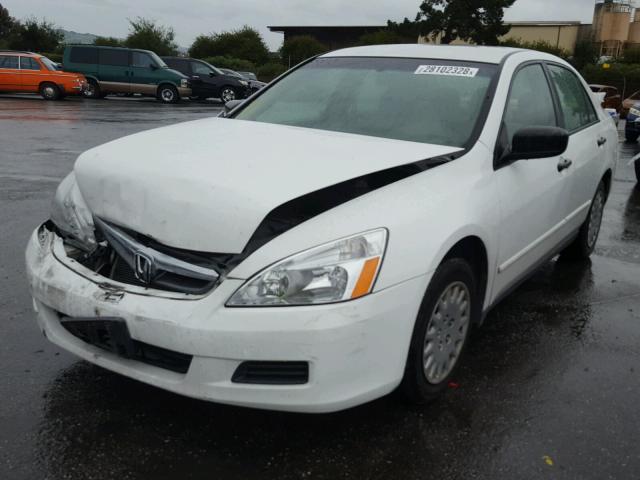 1HGCM56116A136267 - 2006 HONDA ACCORD VAL WHITE photo 2