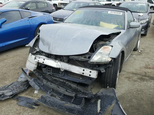 JN1AZ36A44T006130 - 2004 NISSAN 350Z ROADS GRAY photo 2