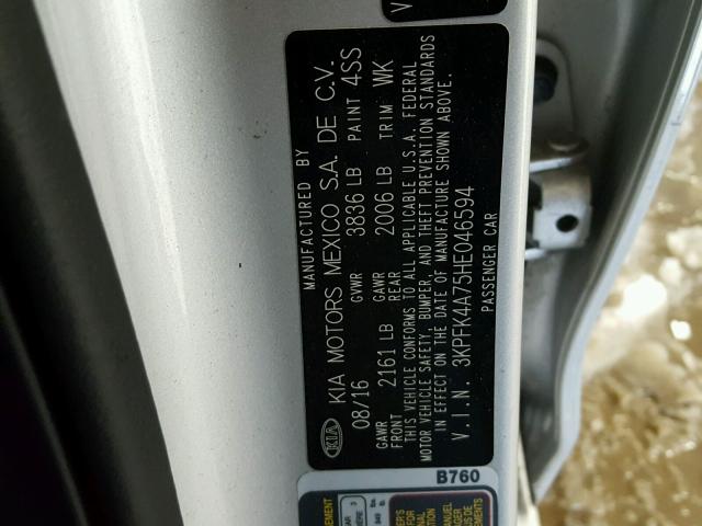 3KPFK4A75HE046594 - 2017 KIA FORTE LX GRAY photo 10