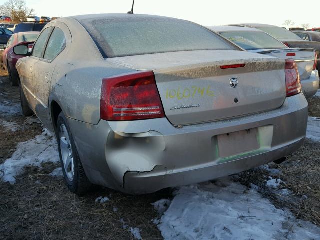 2B3KA43G08H244973 - 2008 DODGE CHARGER GOLD photo 3