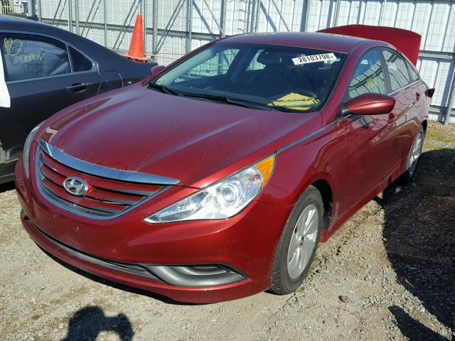 5NPEB4AC0EH813364 - 2014 HYUNDAI SONATA GLS RED photo 2