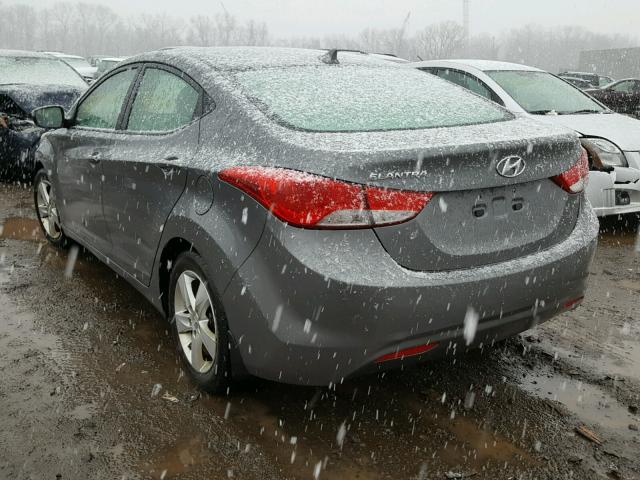 5NPDH4AE6DH272993 - 2013 HYUNDAI ELANTRA GL GRAY photo 3