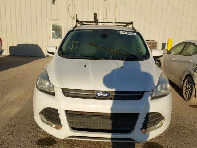 1FMCU0GX0DUA75327 - 2013 FORD ESCAPE SE WHITE photo 9