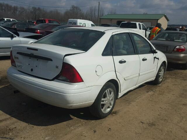 1FAFP34P33W314053 - 2003 FORD FOCUS SE WHITE photo 4