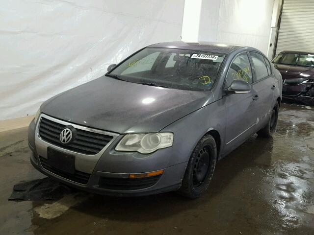 WVWJK73C17P019834 - 2007 VOLKSWAGEN PASSAT GRAY photo 2