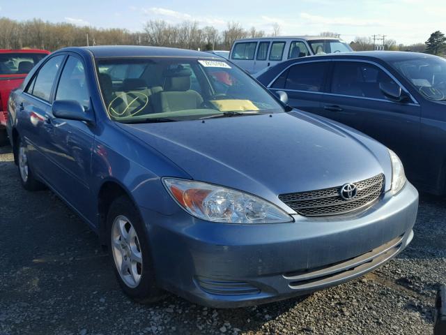 4T1BE32K52U532524 - 2002 TOYOTA CAMRY LE BLUE photo 1