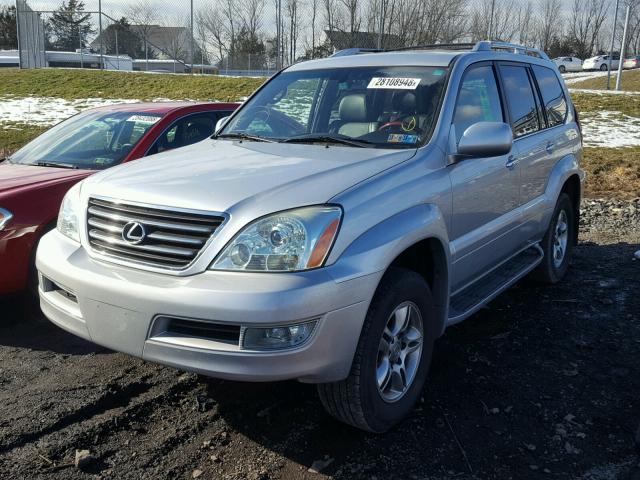 JTJBT20X980159133 - 2008 LEXUS GX 470 SILVER photo 2