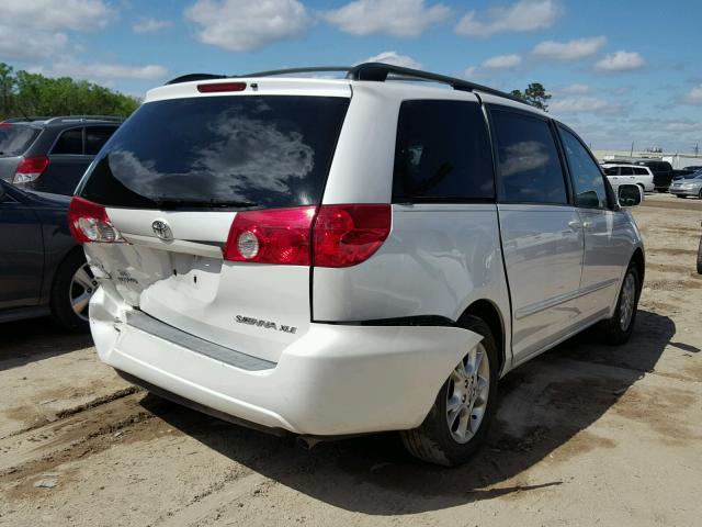 5TDZA22C56S411049 - 2006 TOYOTA SIENNA XLE WHITE photo 4