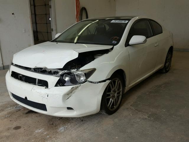 JTKDE177350029830 - 2005 TOYOTA SCION TC WHITE photo 2