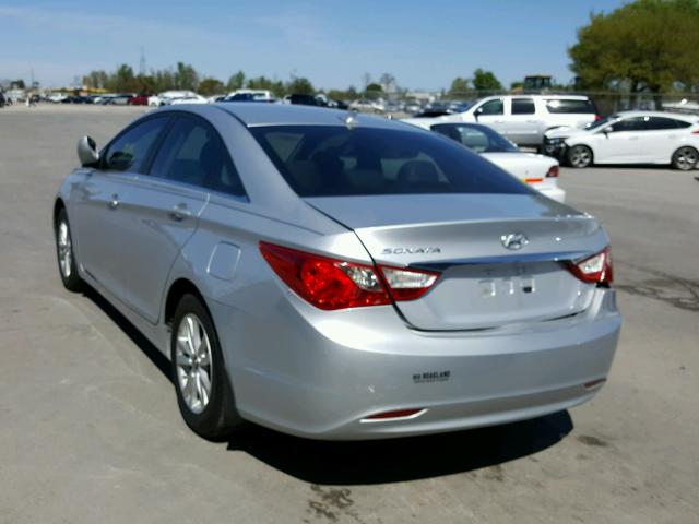 5NPEB4AC9CH370001 - 2012 HYUNDAI SONATA GLS SILVER photo 3