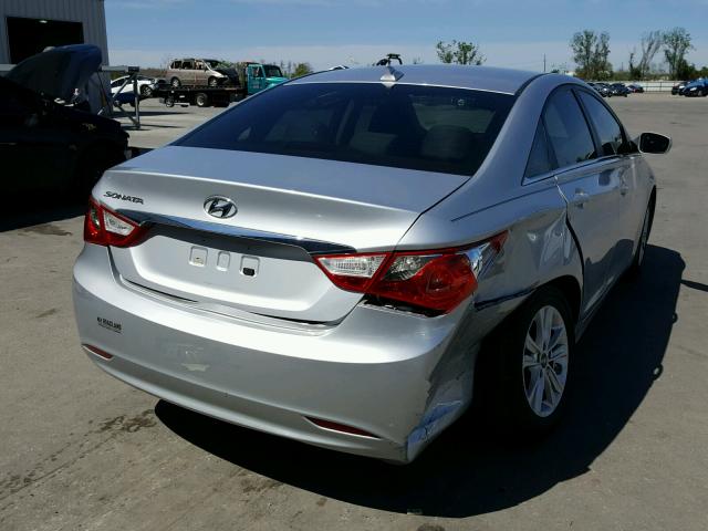 5NPEB4AC9CH370001 - 2012 HYUNDAI SONATA GLS SILVER photo 4