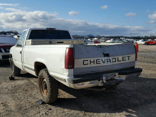 1GCGC34R3WE121777 - 1998 CHEVROLET GMT-400 C3 WHITE photo 3