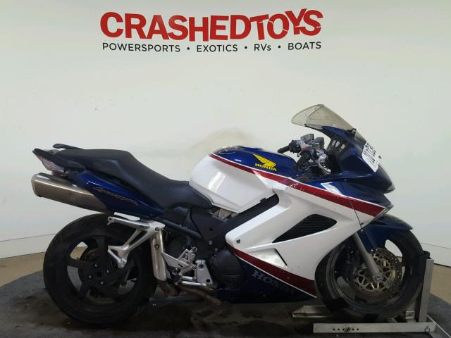 JH2RC46617M900353 - 2007 HONDA VFR800 TWO TONE photo 1